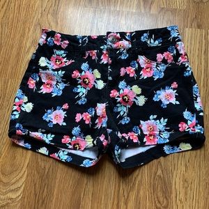 Floral short